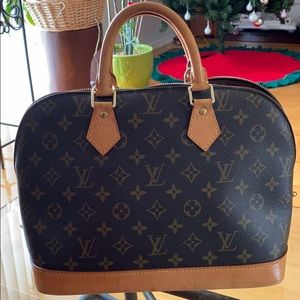 Louis Vuitton Alma MM